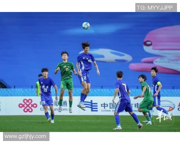 中国男足球员大肚子现象引热议 聚焦球场外的体型变化与职业生涯影响 中国男足球员大肚子现象引热议 聚焦球场外的体型变化与职业生涯影响