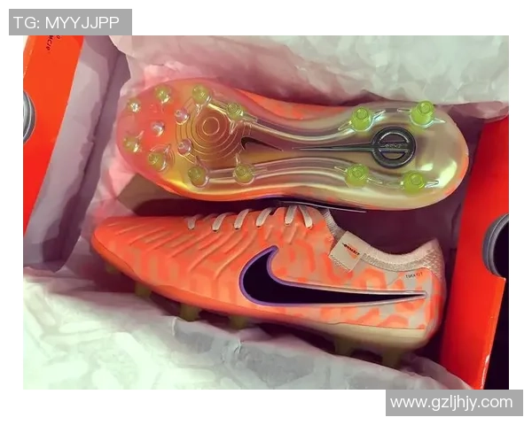 十大球星专属定制足球鞋盘点 打造属于自己的赛场传奇 十大球星专属定制足球鞋盘点 打造属于自己的赛场传奇