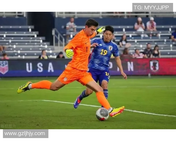 日本足球明星三人组携手亮相世界赛场引领足球风潮助力日本足球崛起 日本足球明星三人组携手亮相世界赛场引领足球风潮助力日本足球崛起